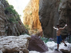 Wandelen naar de Vlindervallei waterval
